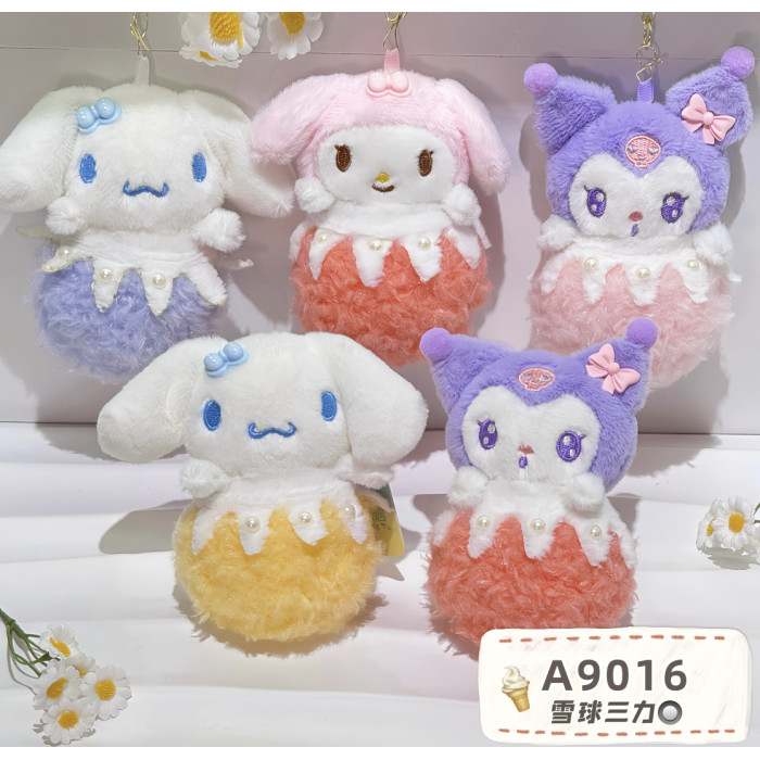 Брелок-іграшка "Sanrio Сніжка" 12 см